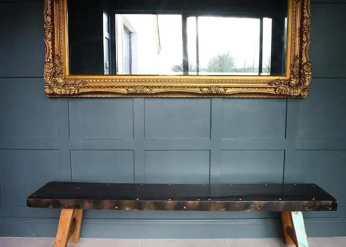 Luxury 2 Bed 5 Mins From Next To Waterfall * Carrick on Shannon