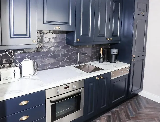 Villa Luxury 2 Bed 5 Mins From Next To Waterfall *